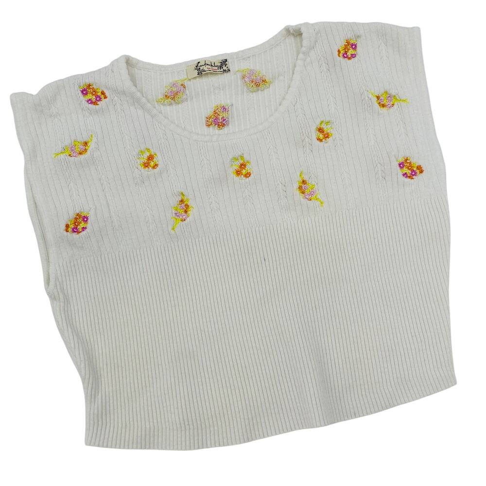 Free People white floral embroidered knit sleeveless crop top